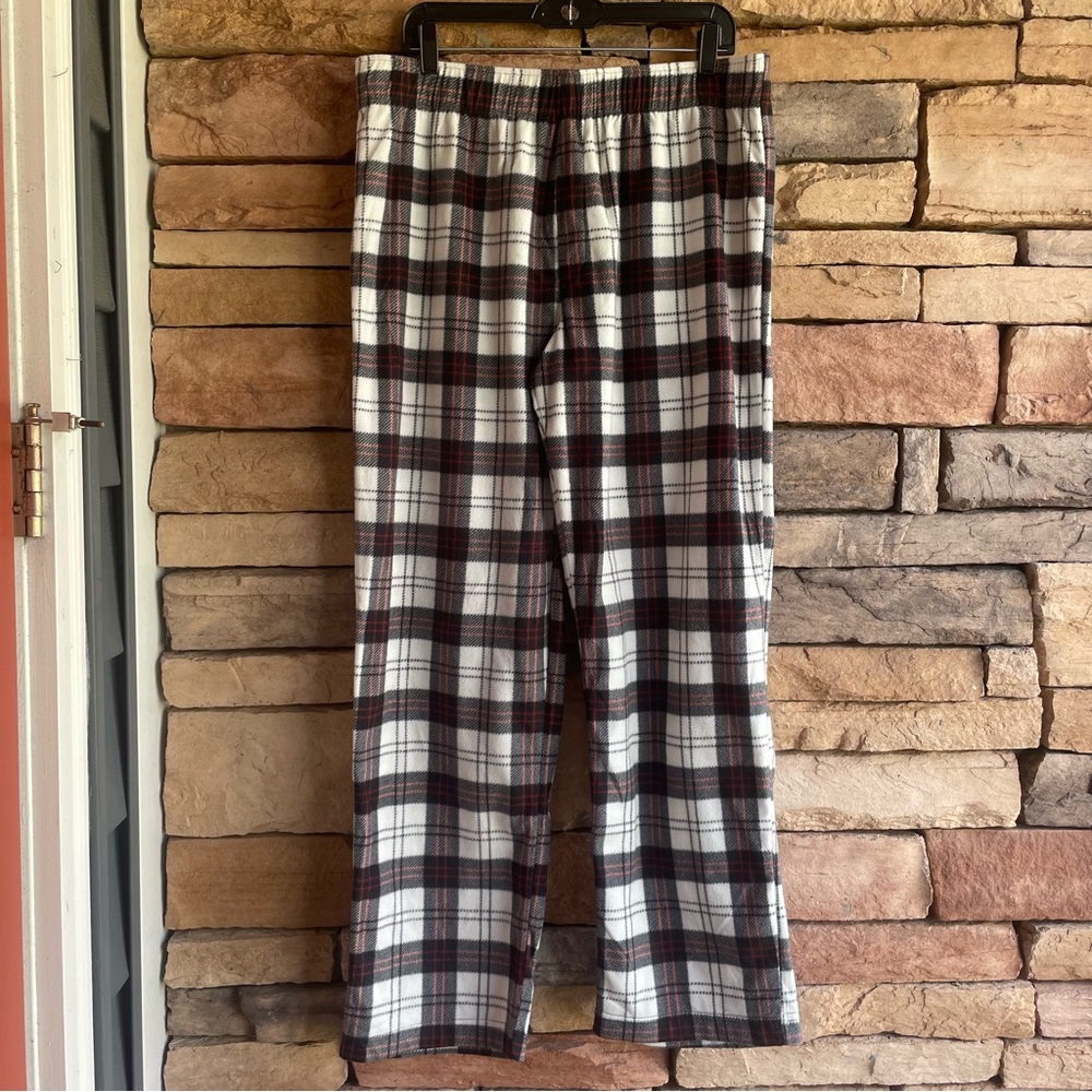 Wondershop white black red plaid fleece pajama pants Like Newi Large